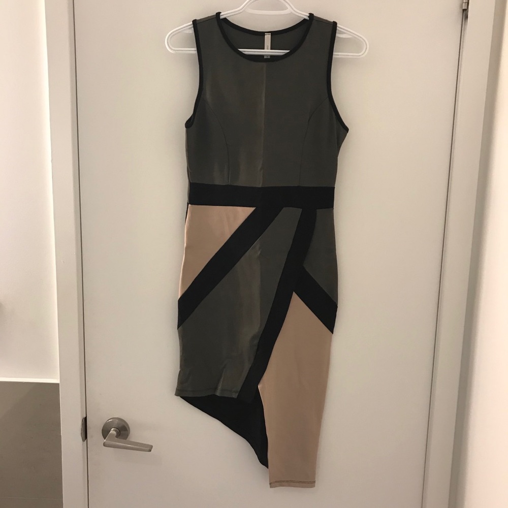 Fitted colour block dress with asymmetric hem